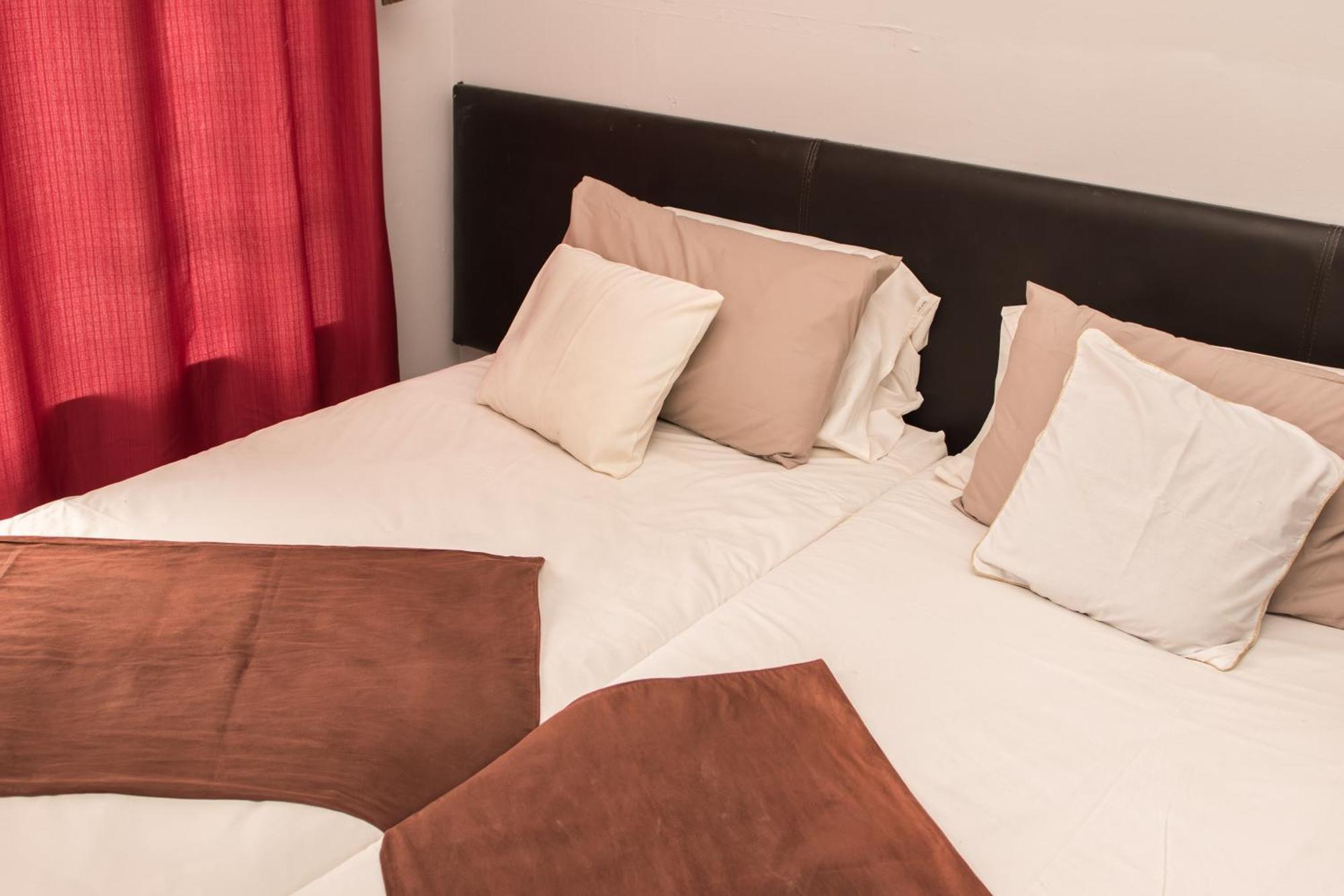 Mauya Guesthouse Kuils River ภายนอก รูปภาพ
