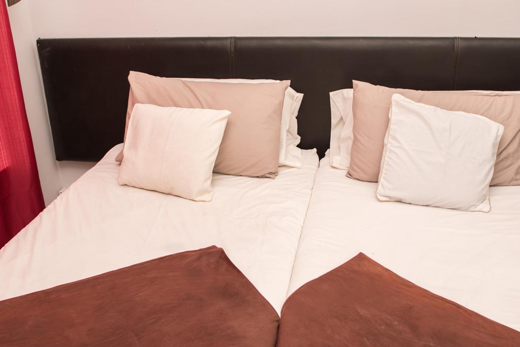Mauya Guesthouse Kuils River ภายนอก รูปภาพ